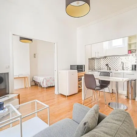 - Monceau/champs-elysées Apartmán